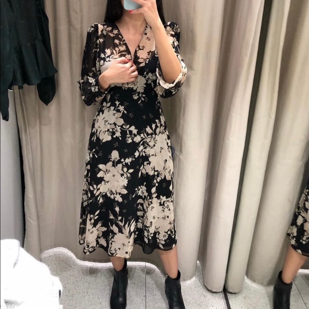 Zara Yellow/Black Floral V Neck Flowy Chiffon Dress Sz Medium Cottage Core Party